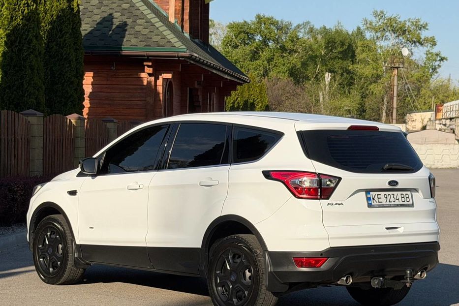 Продам Ford Kuga 2017 года в Днепре