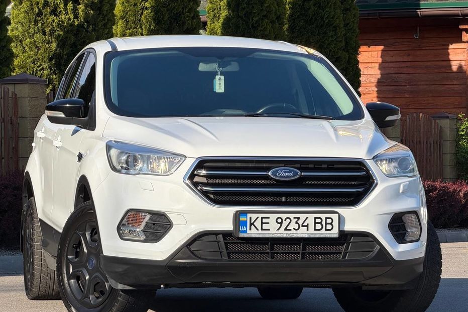 Продам Ford Kuga 2017 года в Днепре