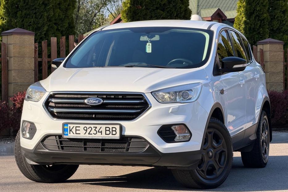 Продам Ford Kuga 2017 года в Днепре
