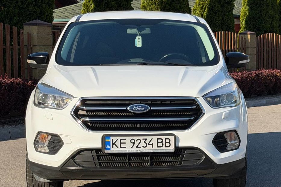 Продам Ford Kuga 2017 года в Днепре