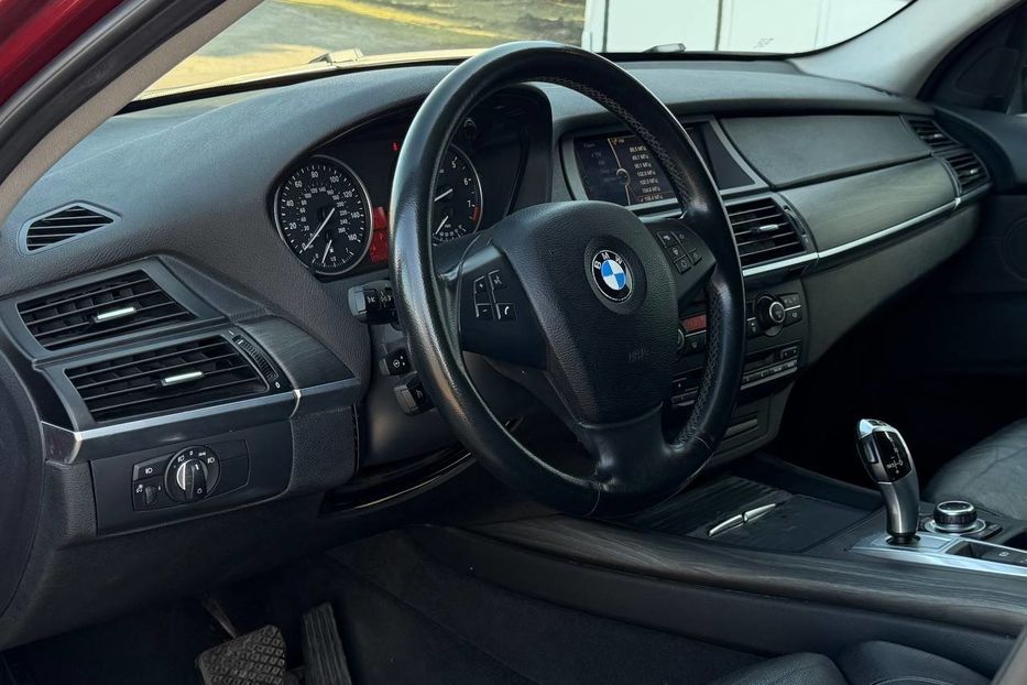 Продам BMW X5 2013 года в Днепре