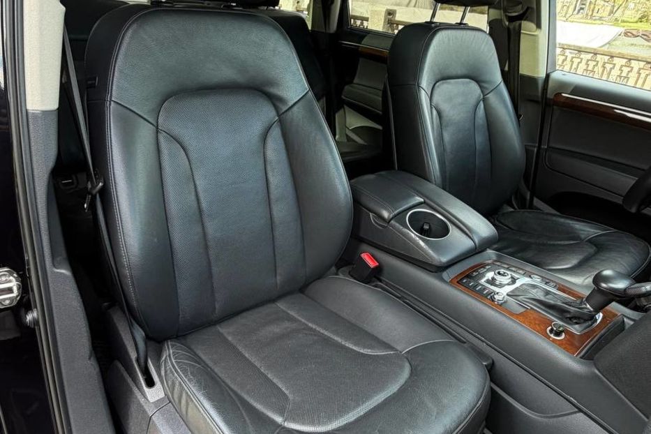 Продам Audi Q7 2011 года в Днепре