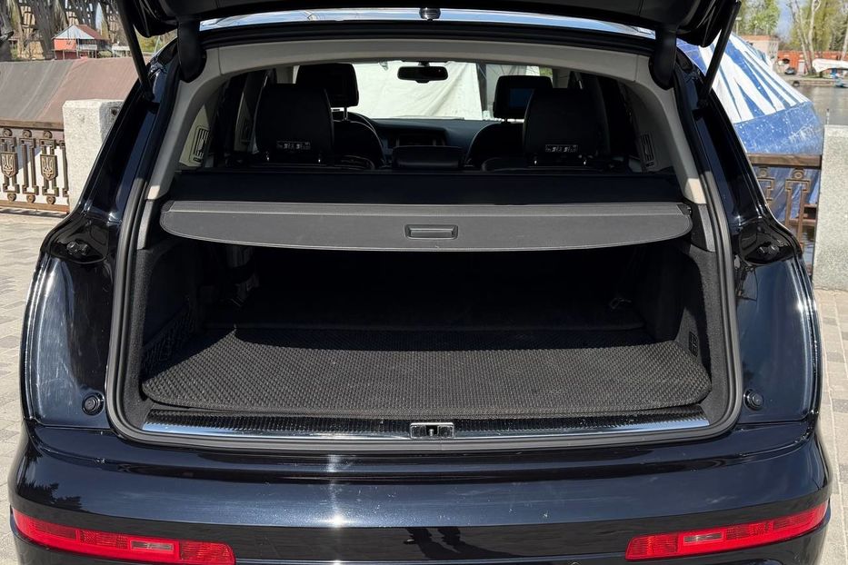 Продам Audi Q7 2011 года в Днепре