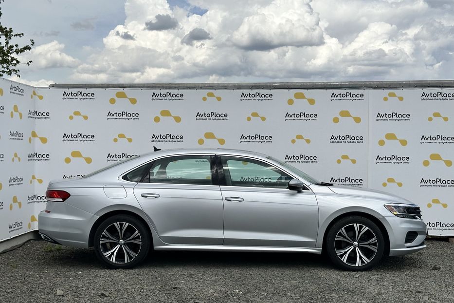 Продам Volkswagen Passat B8 2021 года в Луцке