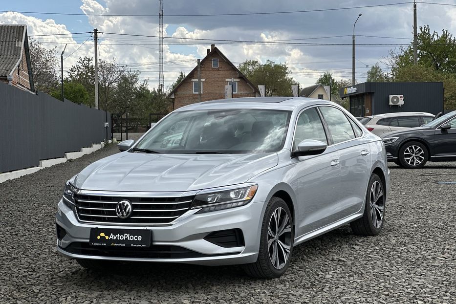 Продам Volkswagen Passat B8 2021 года в Луцке