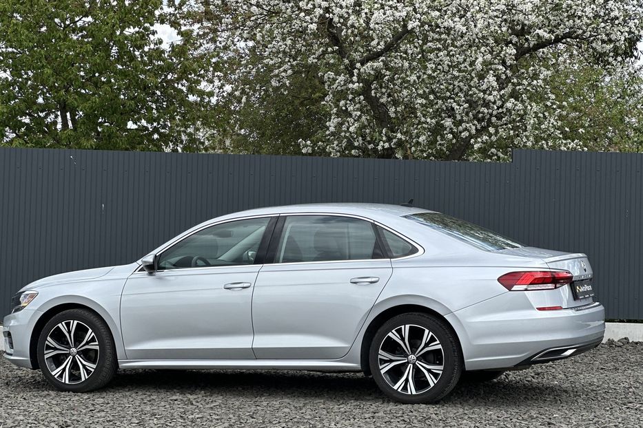Продам Volkswagen Passat B8 2021 года в Луцке