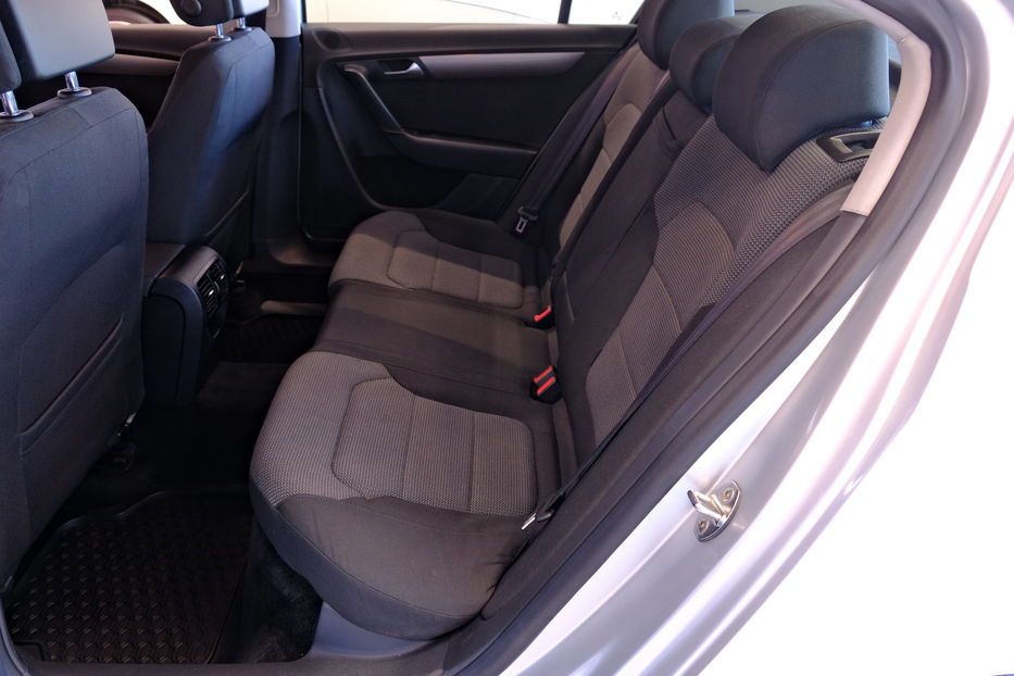Продам Volkswagen Passat B7 2011 года в Одессе