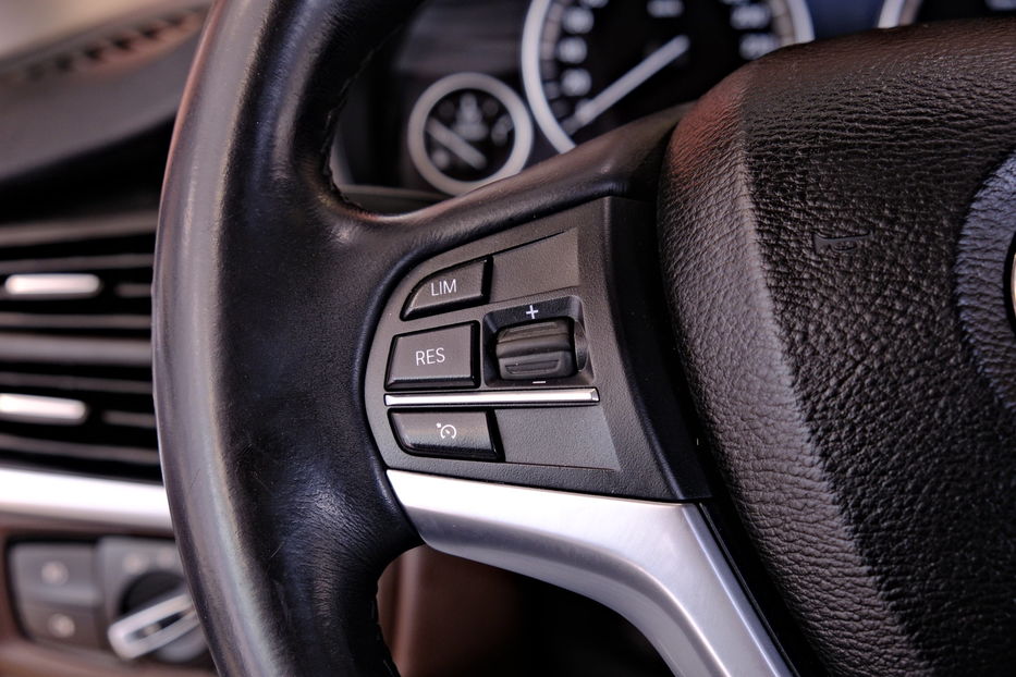Продам BMW X5 xDrive25d 2015 года в Одессе
