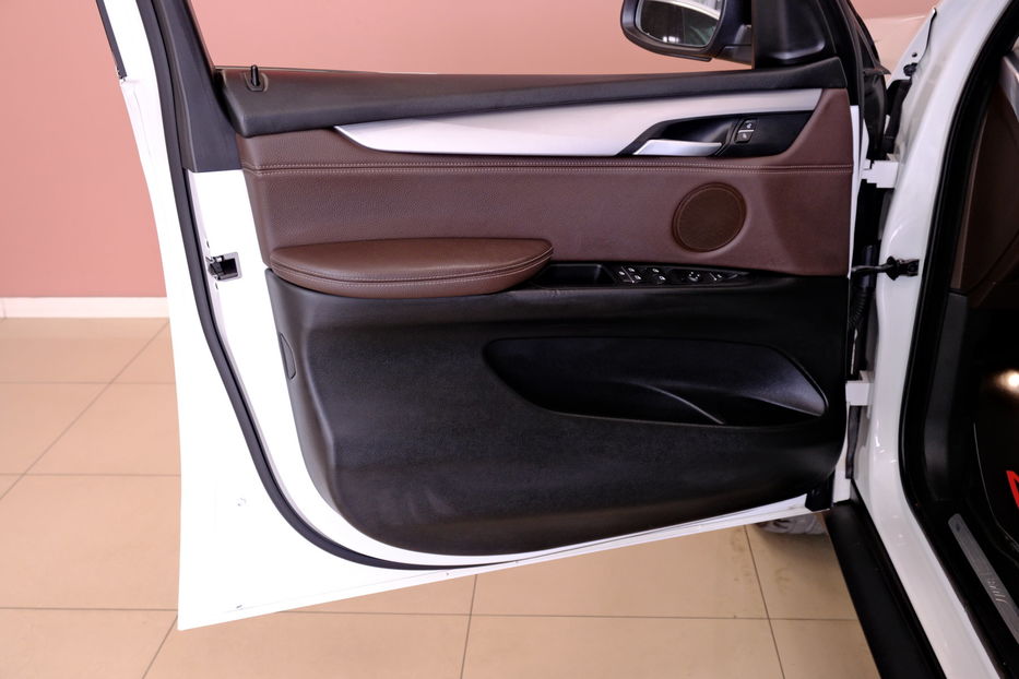 Продам BMW X5 xDrive25d 2015 года в Одессе