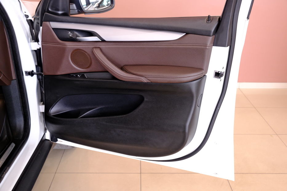 Продам BMW X5 xDrive25d 2015 года в Одессе
