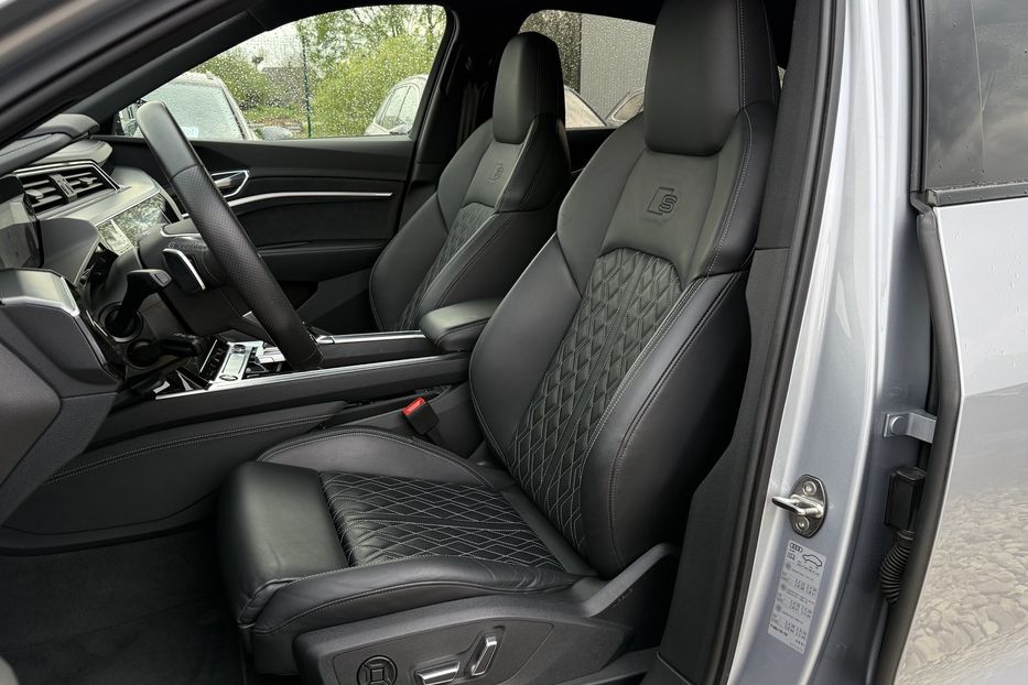Продам Audi E-Tron S Sportback 2xSLineBlackEditio 2023 года в Львове