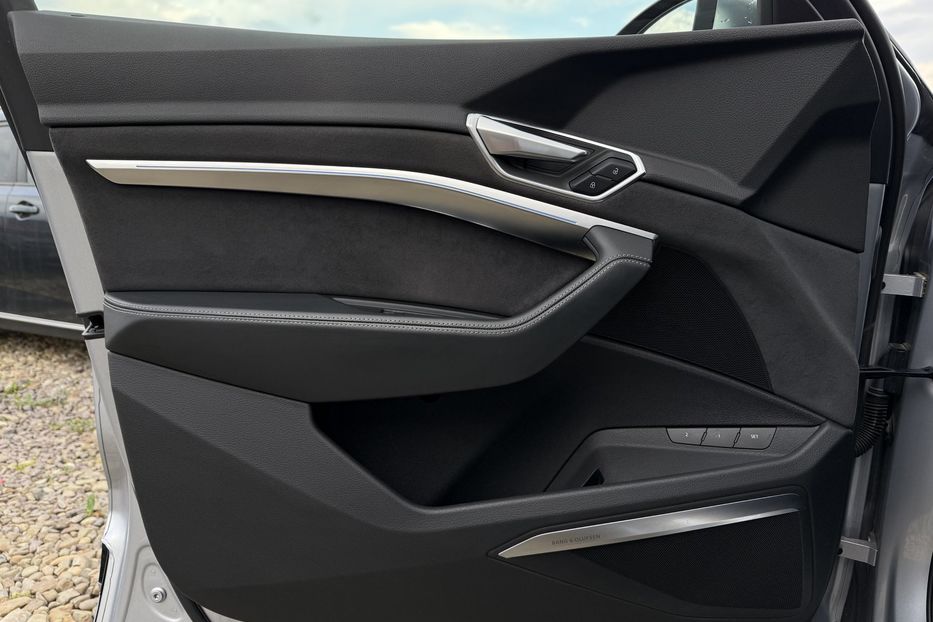 Продам Audi E-Tron S Sportback 2xSLineBlackEditio 2023 года в Львове