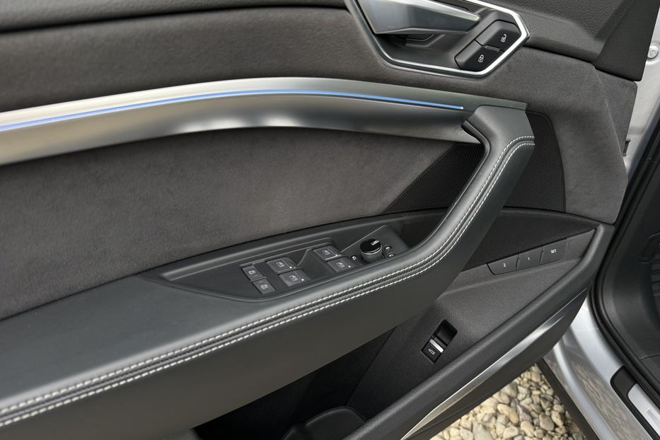 Продам Audi E-Tron S Sportback 2xSLineBlackEditio 2023 года в Львове