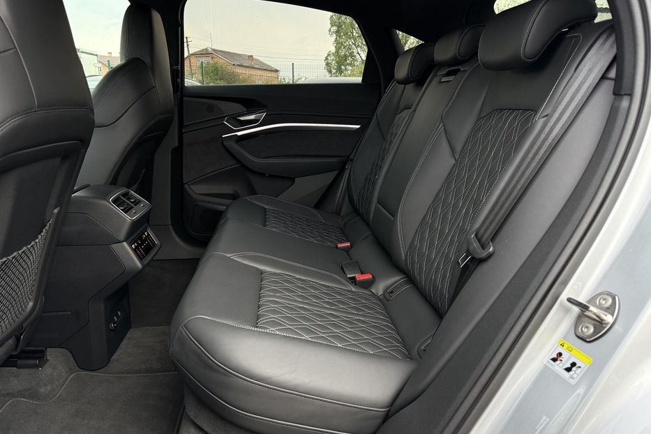 Продам Audi E-Tron S Sportback 2xSLineBlackEditio 2023 года в Львове