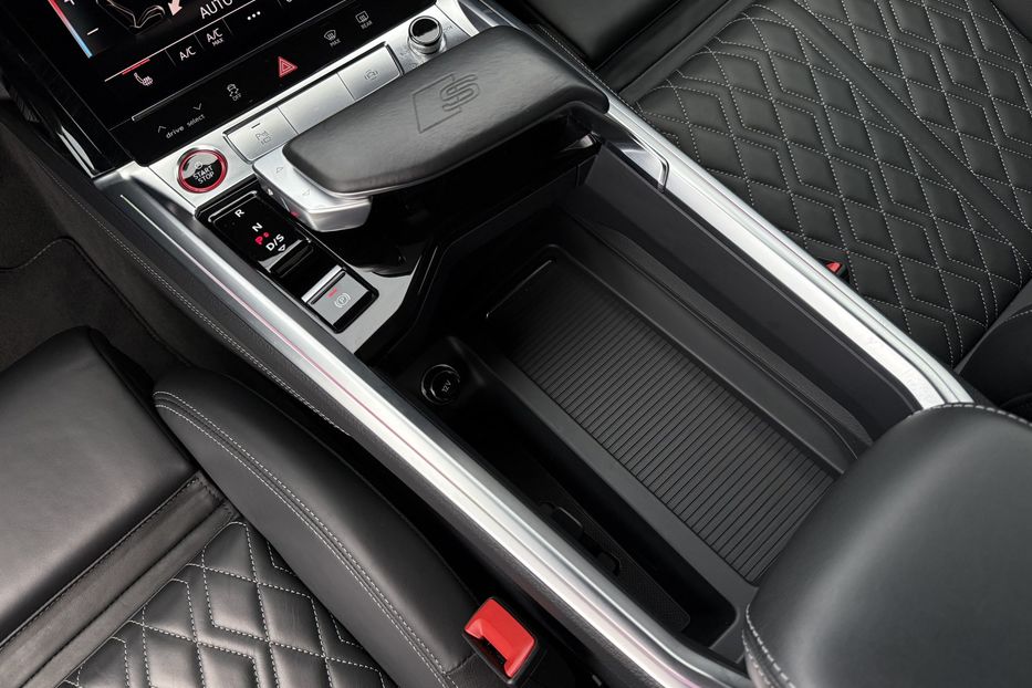 Продам Audi E-Tron S Sportback 2xSLineBlackEditio 2023 года в Львове