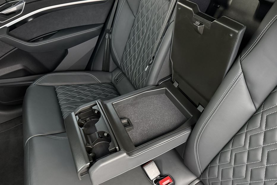 Продам Audi E-Tron S Sportback 2xSLineBlackEditio 2023 года в Львове
