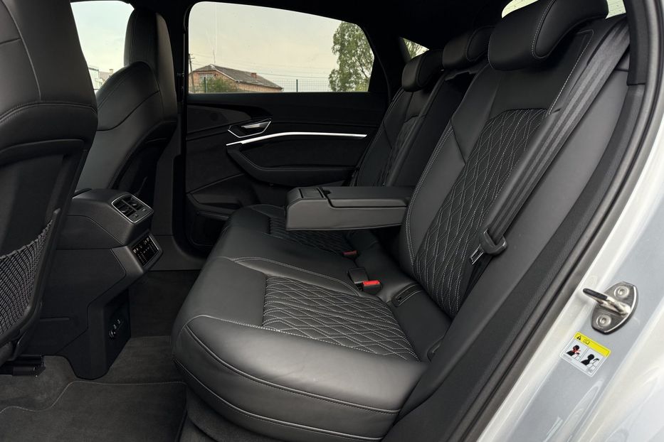 Продам Audi E-Tron S Sportback 2xSLineBlackEditio 2023 года в Львове