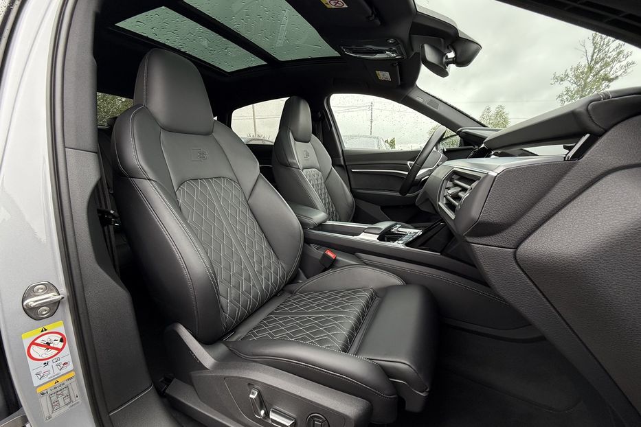 Продам Audi E-Tron S Sportback 2xSLineBlackEditio 2023 года в Львове