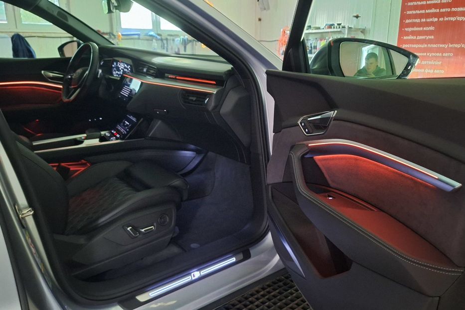 Продам Audi E-Tron S Sportback 2xSLineBlackEditio 2023 года в Львове