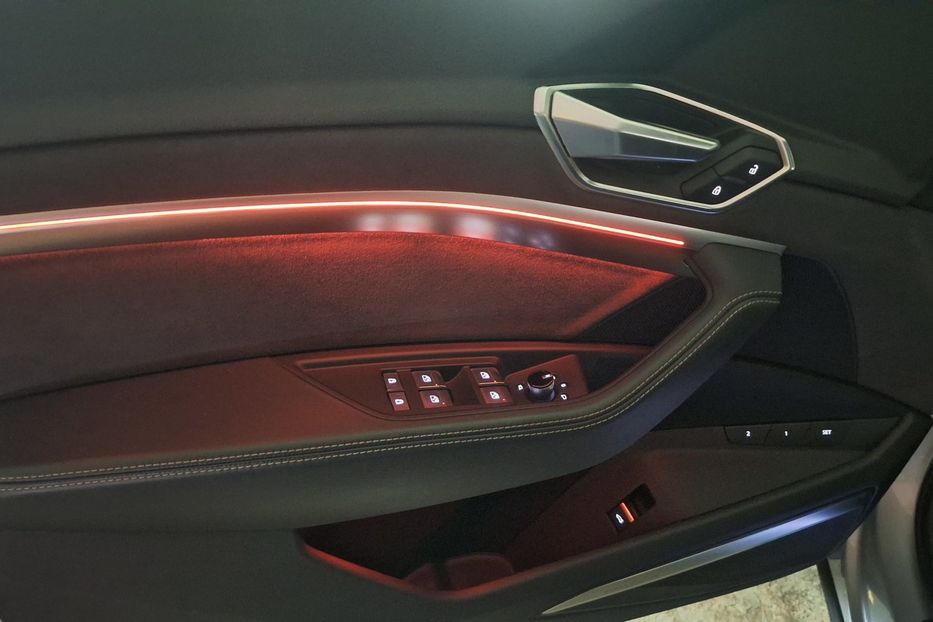 Продам Audi E-Tron S Sportback 2xSLineBlackEditio 2023 года в Львове