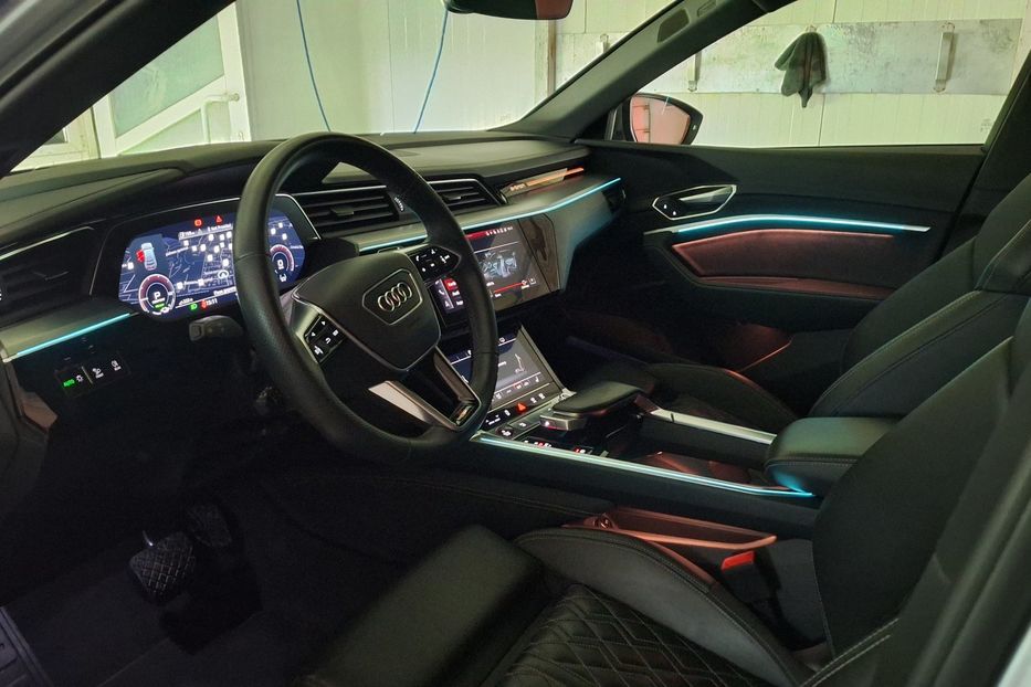 Продам Audi E-Tron S Sportback 2xSLineBlackEditio 2023 года в Львове