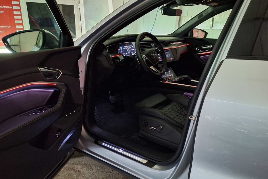 Продам Audi E-Tron S Sportback 2xSLineBlackEditio 2023 года в Львове