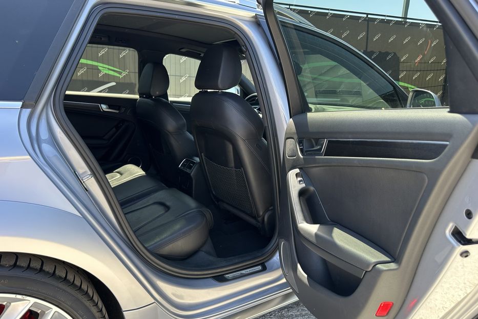 Продам Audi A4 Allroad 2016 года в Киеве