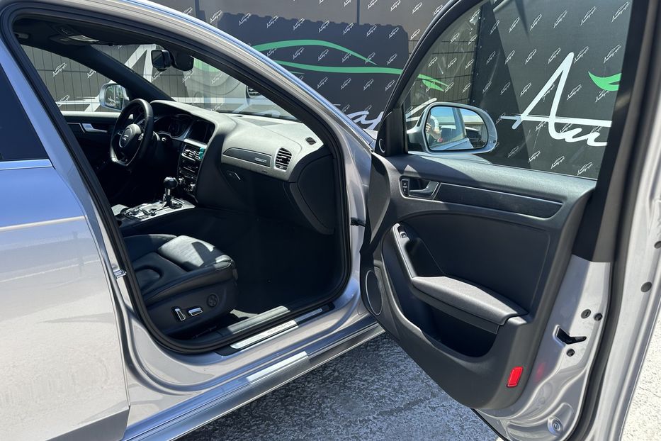 Продам Audi A4 Allroad 2016 года в Киеве