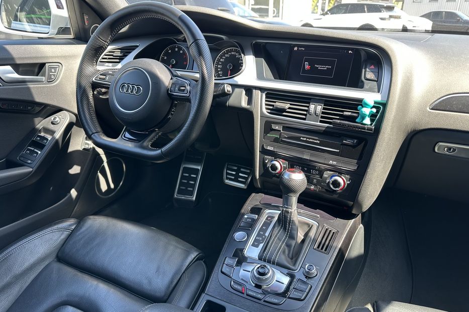 Продам Audi A4 Allroad 2016 года в Киеве