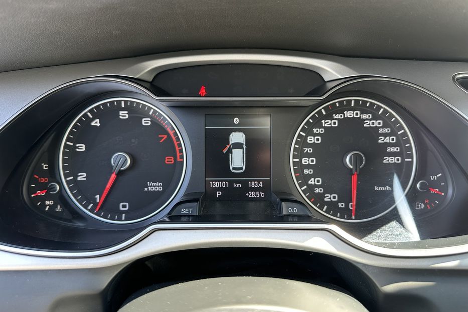 Продам Audi A4 Allroad 2016 года в Киеве