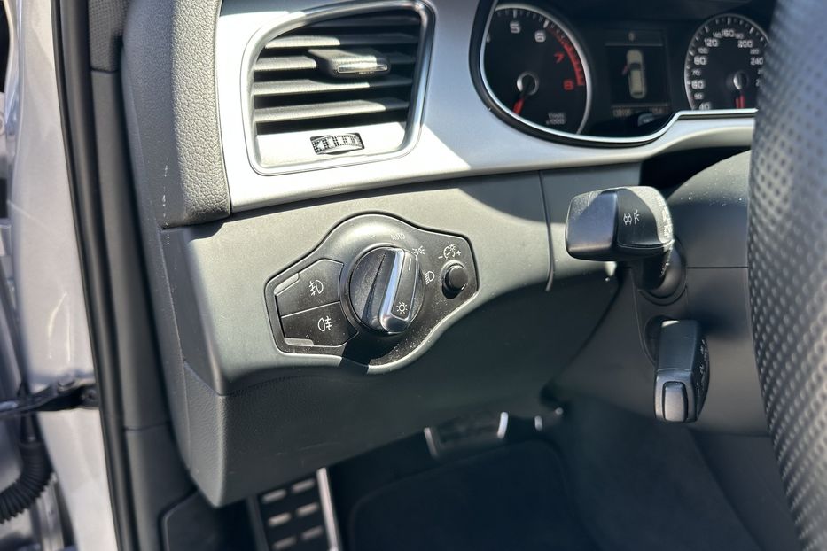 Продам Audi A4 Allroad 2016 года в Киеве
