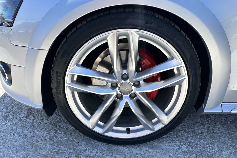 Продам Audi A4 Allroad 2016 года в Киеве