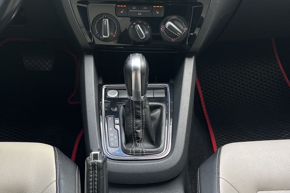 Продам Volkswagen Jetta Sport  2015 года в Николаеве