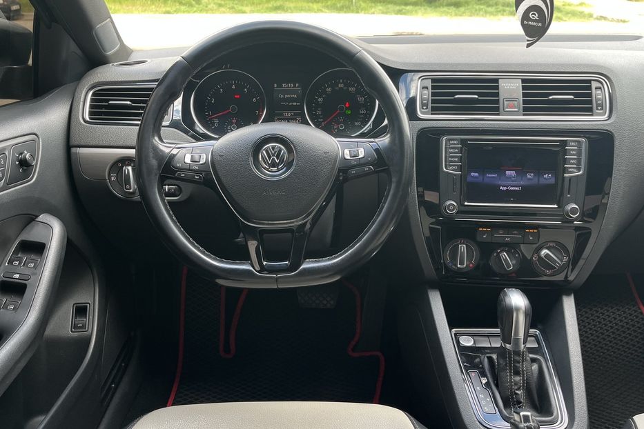 Продам Volkswagen Jetta Sport  2015 года в Николаеве