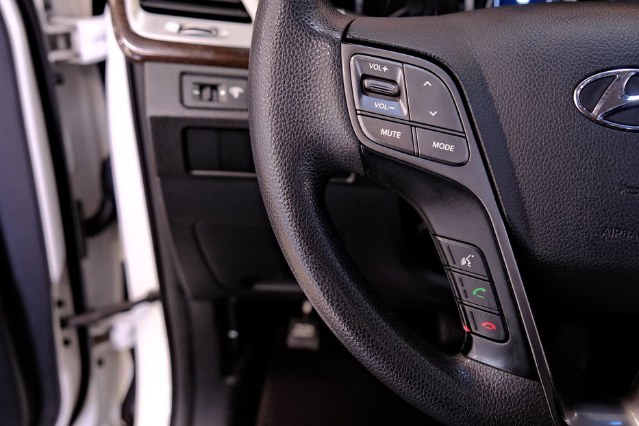 Продам Hyundai Santa FE 2016 года в Одессе