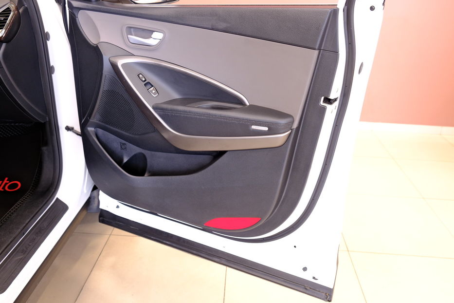 Продам Hyundai Santa FE 2016 года в Одессе