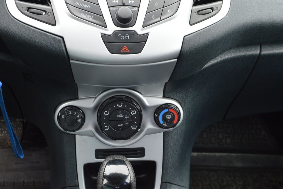 Продам Ford Fiesta Official 2011 года в Одессе