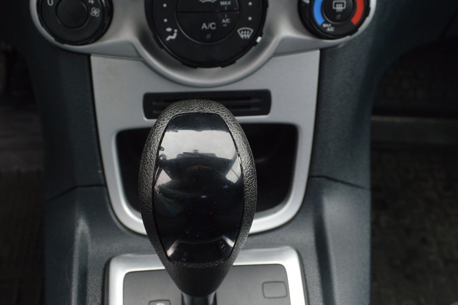 Продам Ford Fiesta Official 2011 года в Одессе