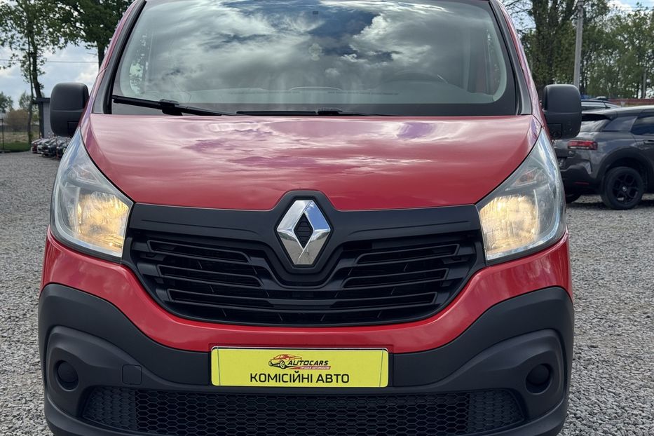 Продам Renault Trafic пасс. (COMIS) 2016 года в г. Умань, Черкасская область