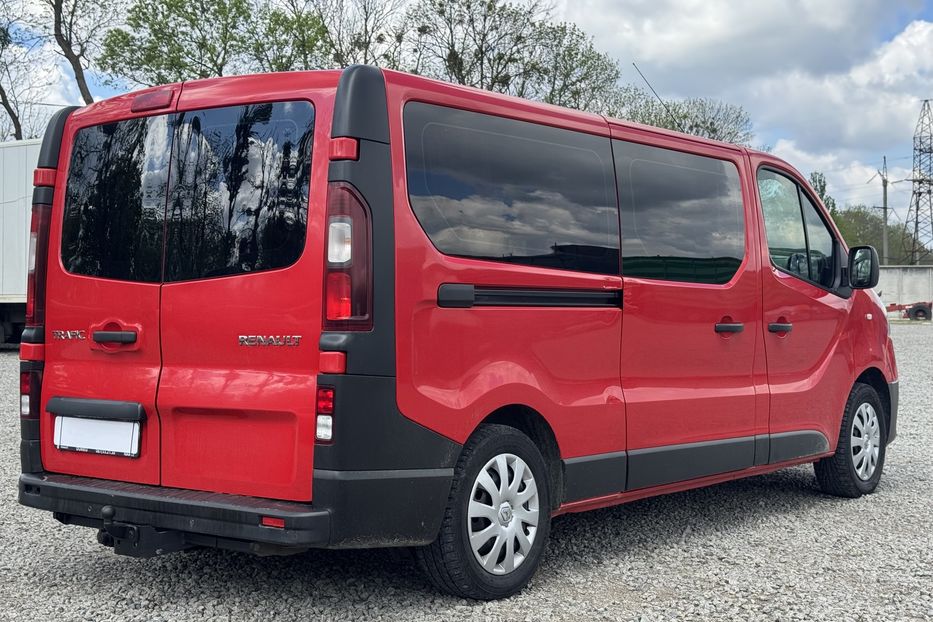 Продам Renault Trafic пасс. (COMIS) 2016 года в г. Умань, Черкасская область