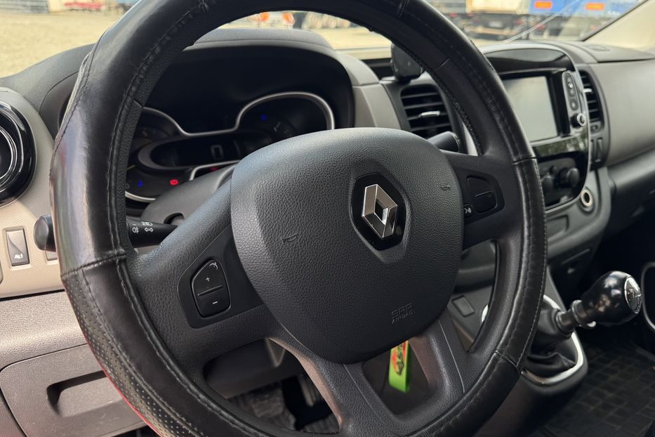Продам Renault Trafic пасс. (COMIS) 2016 года в г. Умань, Черкасская область