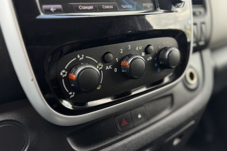 Продам Renault Trafic пасс. (COMIS) 2016 года в г. Умань, Черкасская область