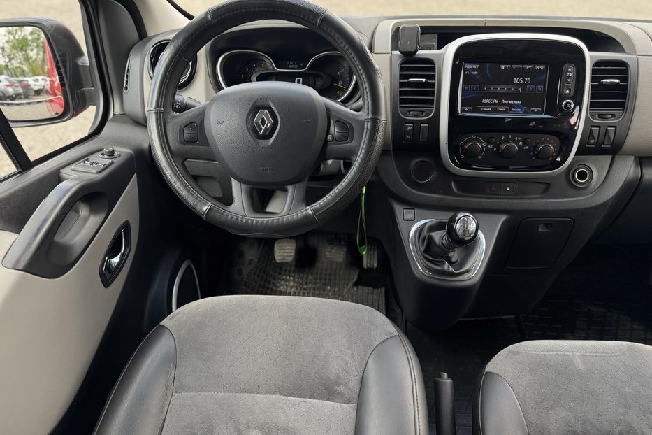 Продам Renault Trafic пасс. (COMIS) 2016 года в г. Умань, Черкасская область