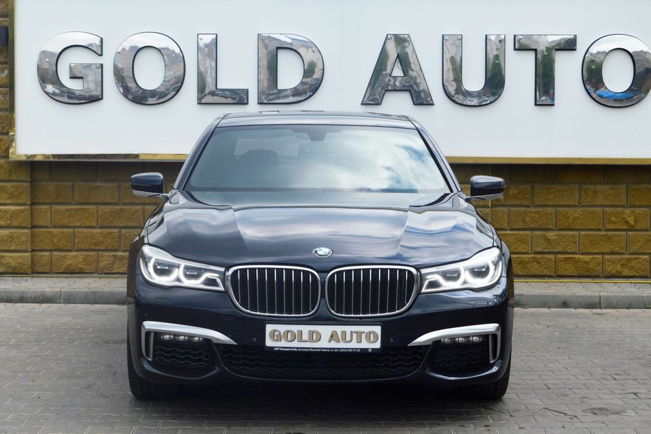 Продам BMW 750 D Xdrive 2017 года в Одессе