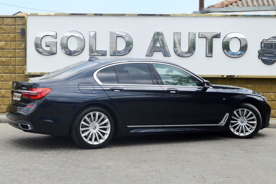 Продам BMW 750 D Xdrive 2017 года в Одессе
