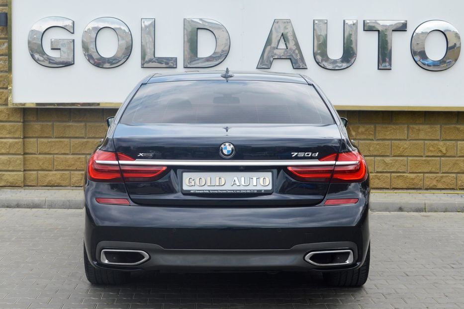 Продам BMW 750 D Xdrive 2017 года в Одессе