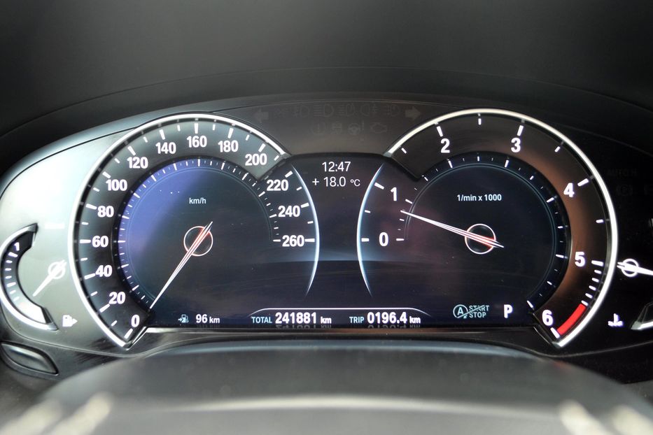 Продам BMW 750 D Xdrive 2017 года в Одессе