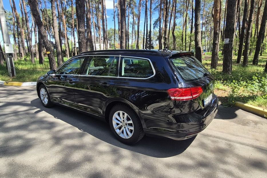 Продам Volkswagen Passat B8 2017 года в Киеве