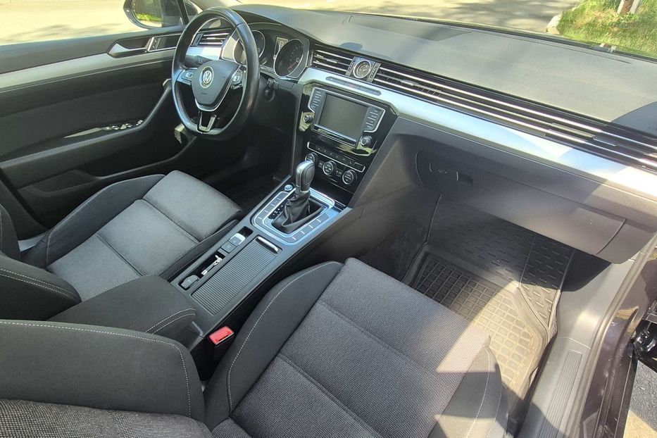 Продам Volkswagen Passat B8 2017 года в Киеве