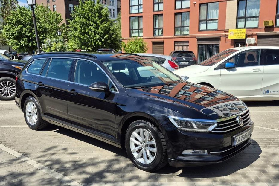 Продам Volkswagen Passat B8 2017 года в Киеве